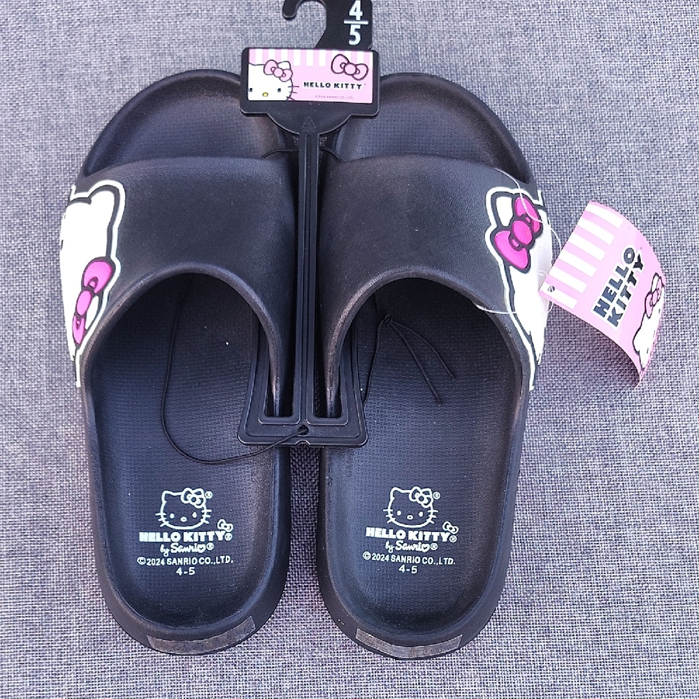Hello Kitty Girls Sandals Size 4/5 Black and Pink New